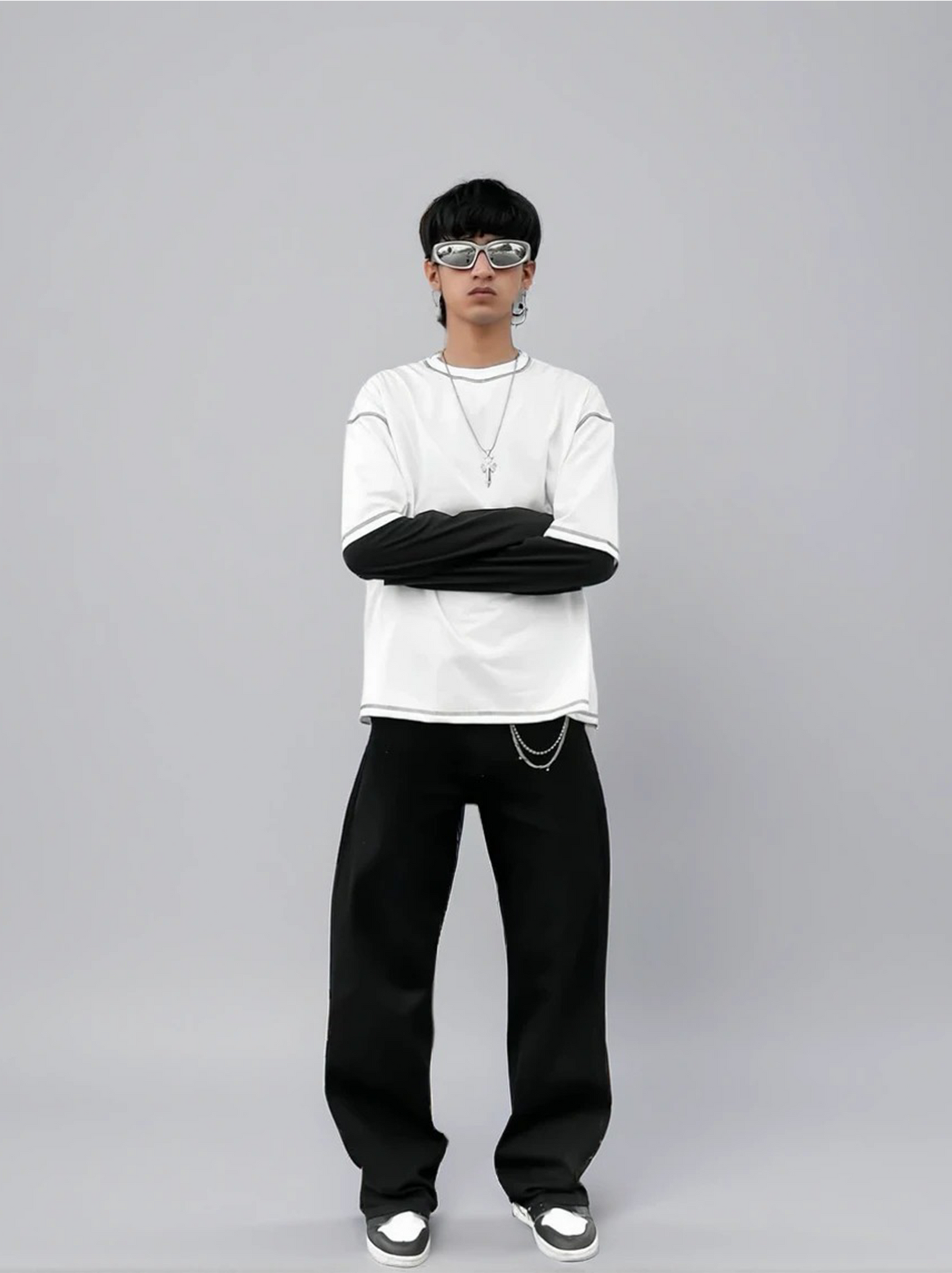 Contrast Stitch - White/Black Tee