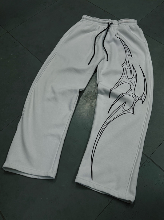 PHANTOM WHITE STRAIGHT FIT BAGGY PANTS
